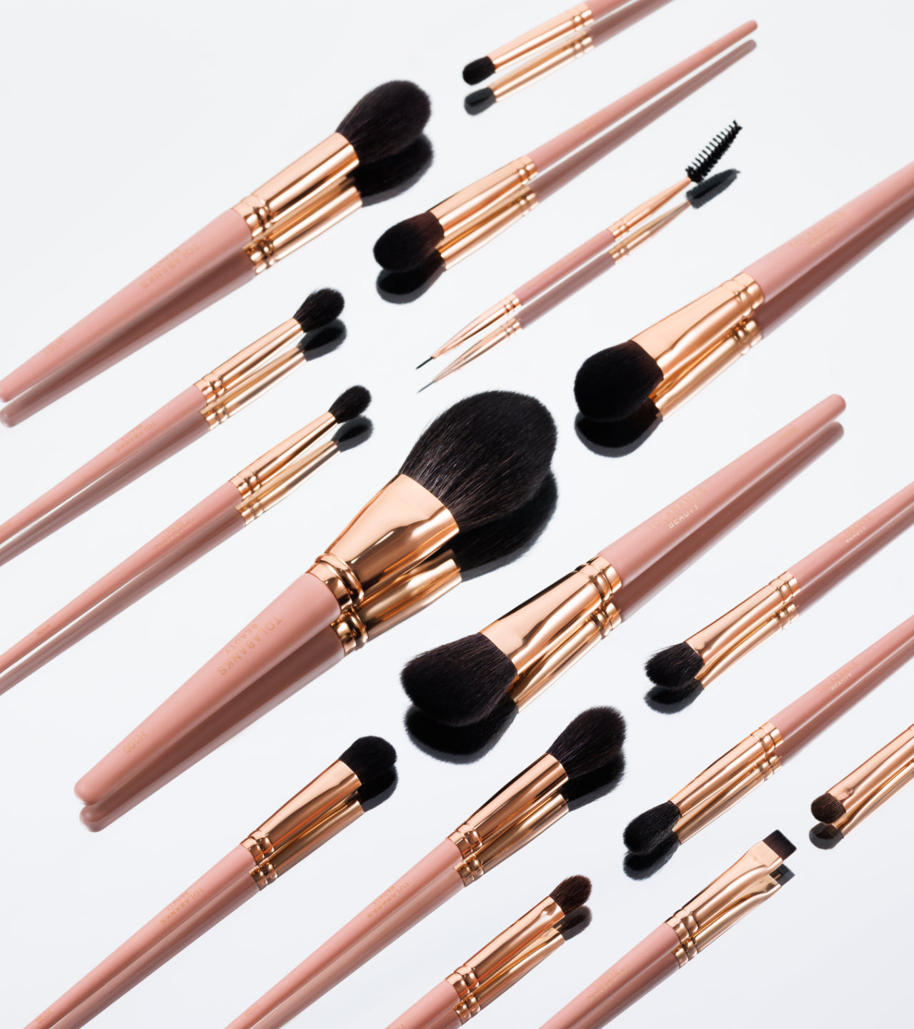 16Pcs Deluxe Performance Makeup Brush Set (Pre-order Only)